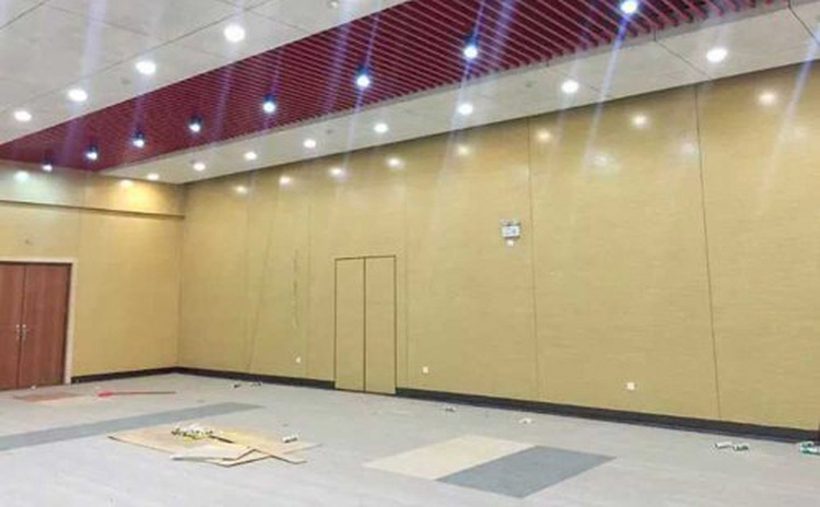 四川樂山學(xué)校會(huì)議室吸音纖維板聲學(xué)工程-1 四川樂山學(xué)校會(huì)議室吸音纖維板聲學(xué)工程-1